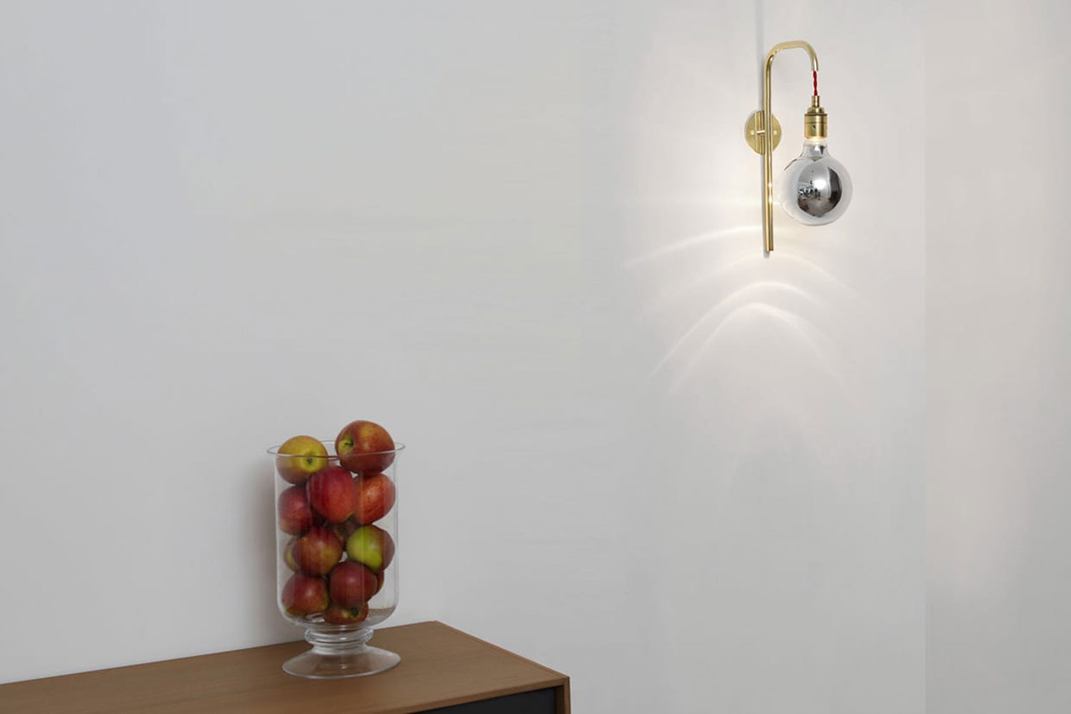 Бра Big bulb opal